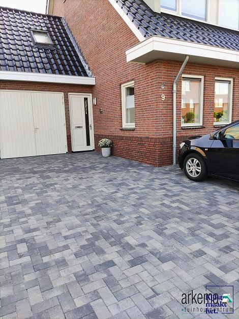 Patio betonstraatsteen 6 cm nero/grey mini facet komo